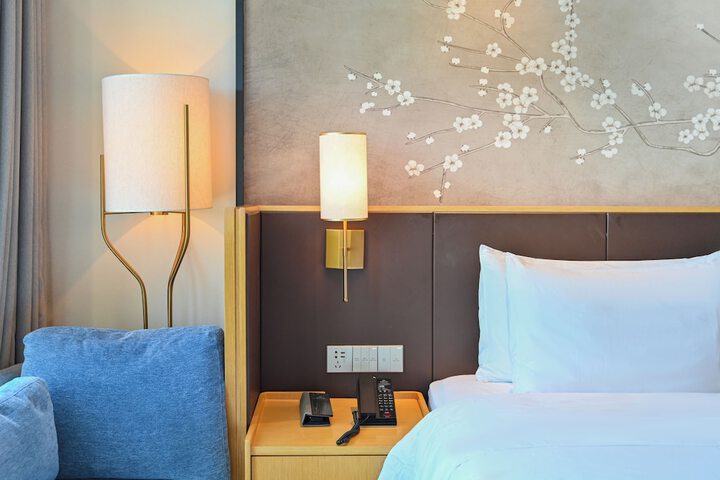 Room 34 of 73