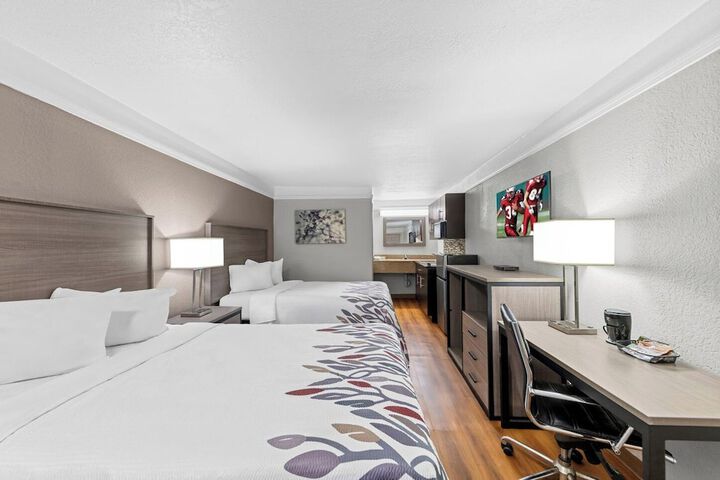 Room 14 of 36