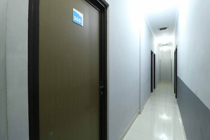 Ballroom/Hall 49 of 59