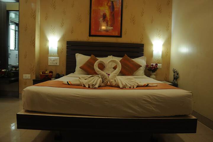Room 9 of 53