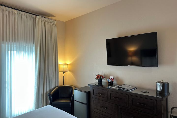 Room 9 of 149