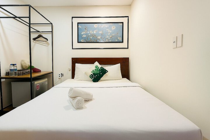 Room 5 of 24