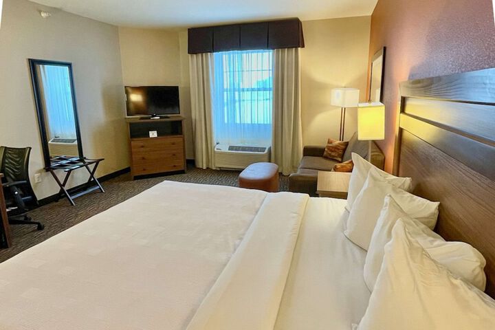 Room 12 of 26