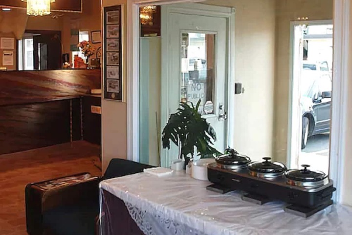 Breakfast area