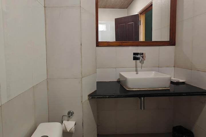 Room 46 of 82