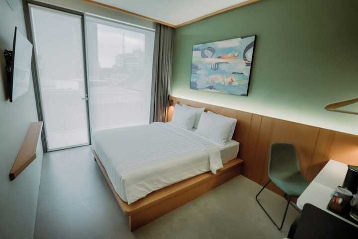 Room 21 of 48