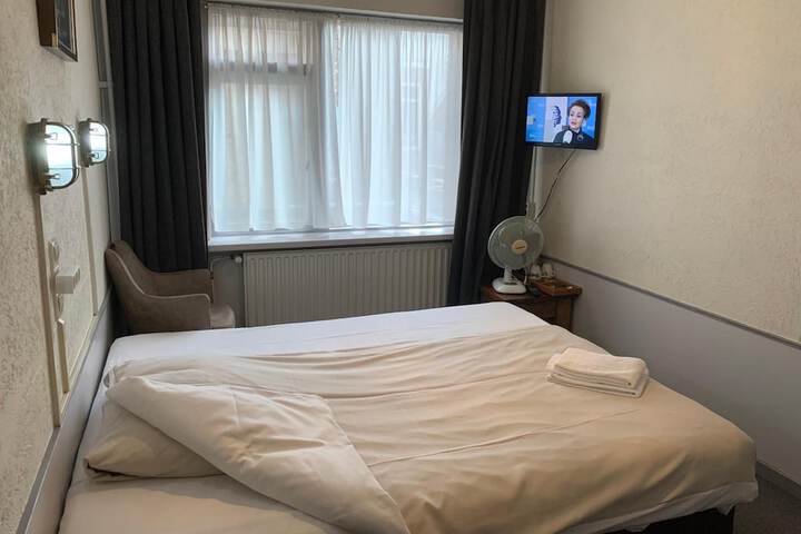 Room 14 of 47