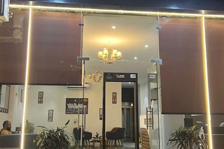 Hotel 11 of 11