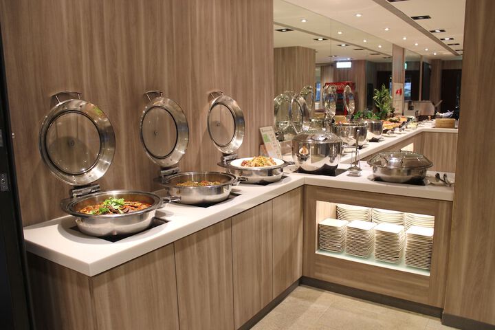 Dining 79 of 90