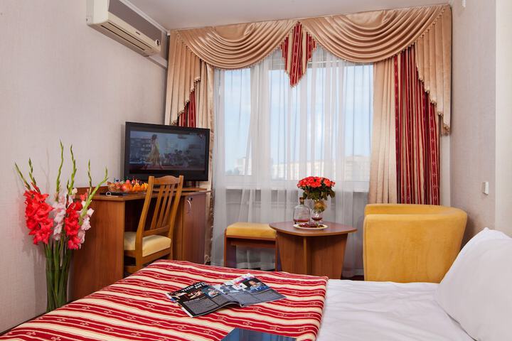 Room 25 of 66