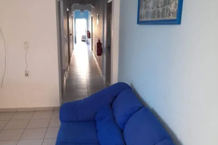 Room 10 of 13