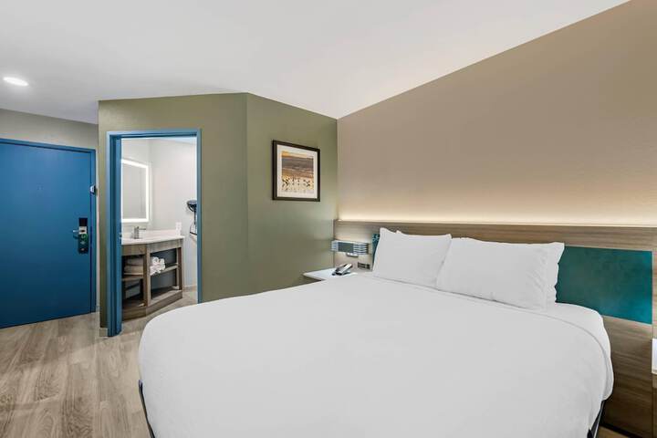 Room 15 of 30