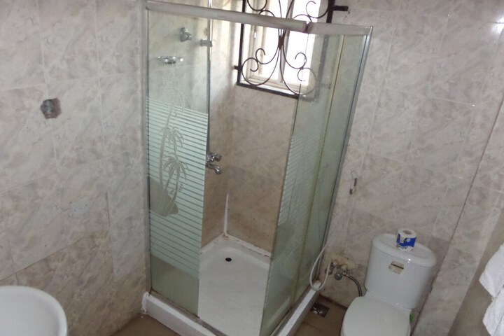 Room 20 of 29