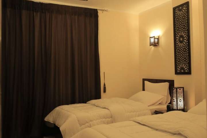 Room 6 of 38