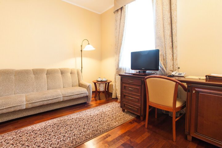 Room 21 of 71
