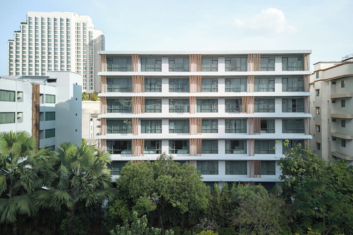 Hotel Exterior 57 of 61