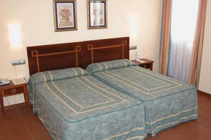Room 12 of 41