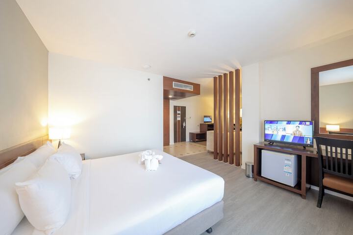 Room 13 of 50