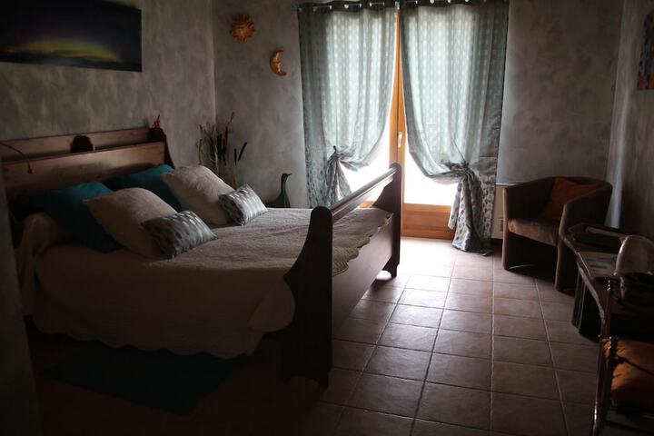 Room 2 of 58