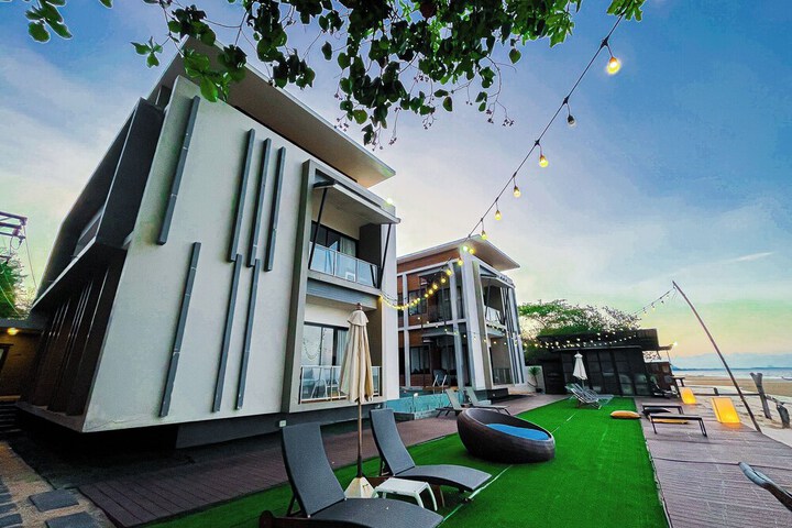 Hotel 105 of 113
