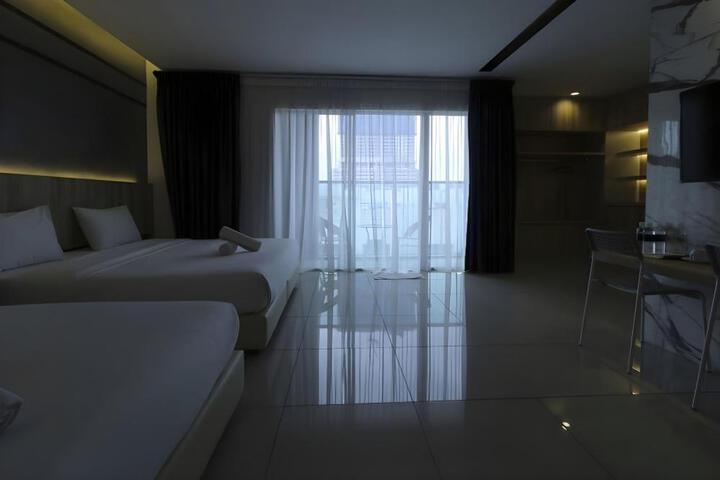 Photo 28
