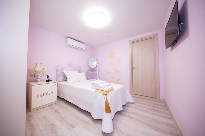 Room 44 of 57