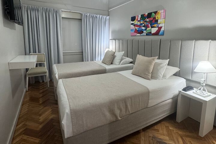 Room 34 of 41