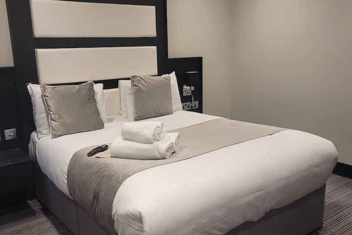 Room 50 of 90
