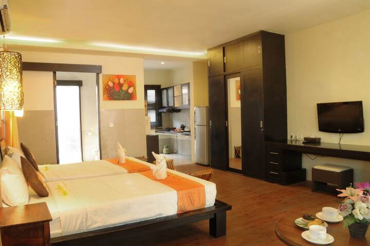 Room 2 of 18