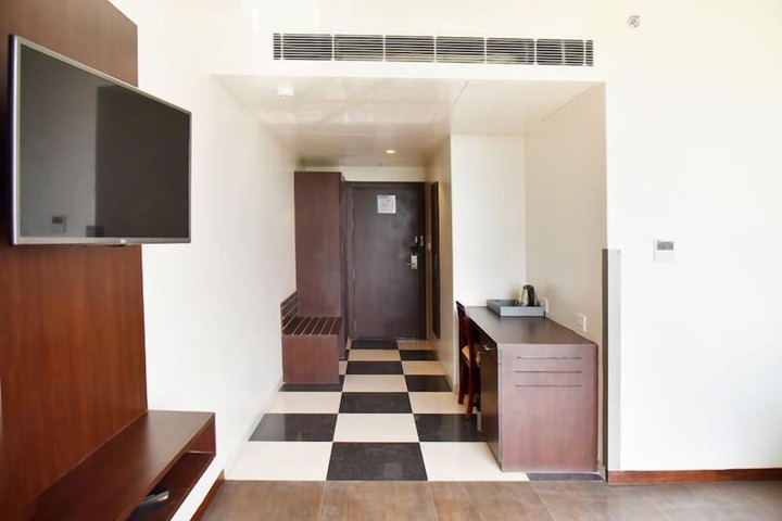 Room 26 of 39