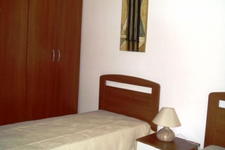 Room 12 of 71