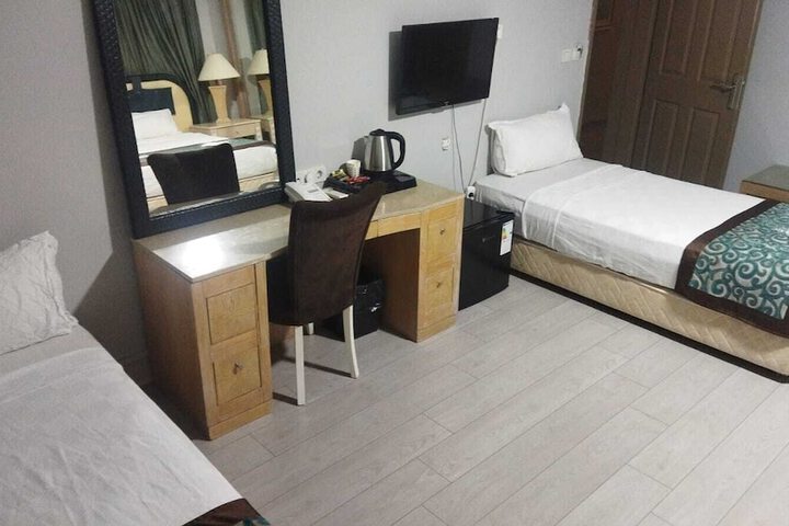 Room 76 of 116