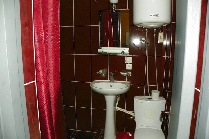 Room 17 of 25