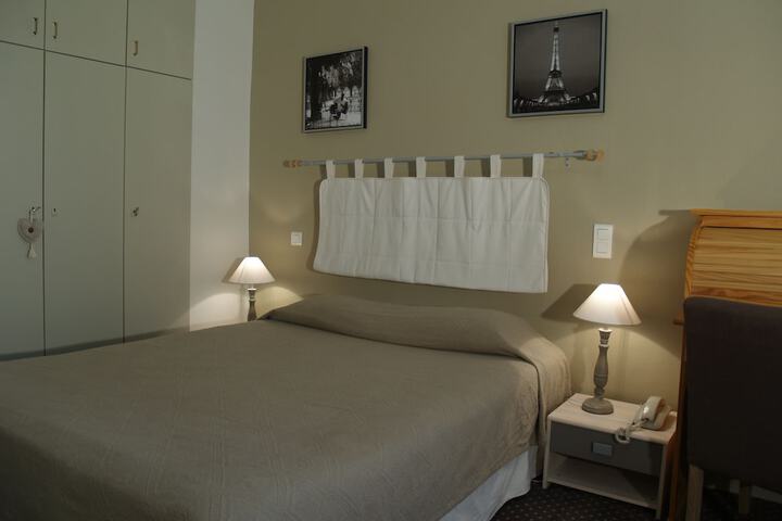 Room 8 of 34