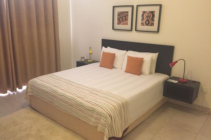 Room 12 of 48