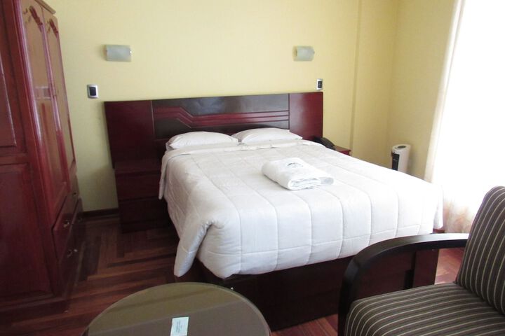 Room 5 of 24