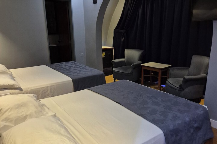 Room 4 of 54