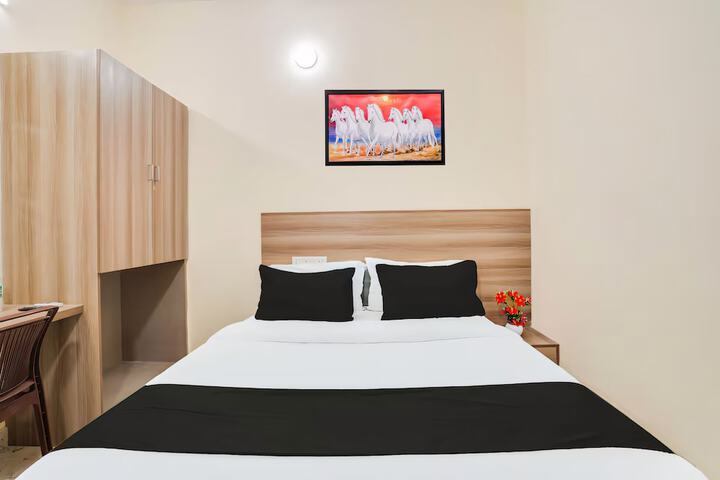 Room 10 of 15