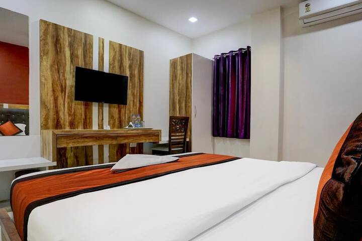 Room 2 of 14
