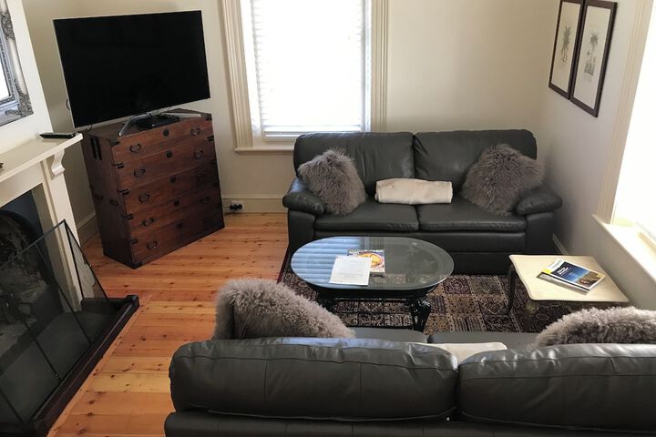 Room 22 of 38