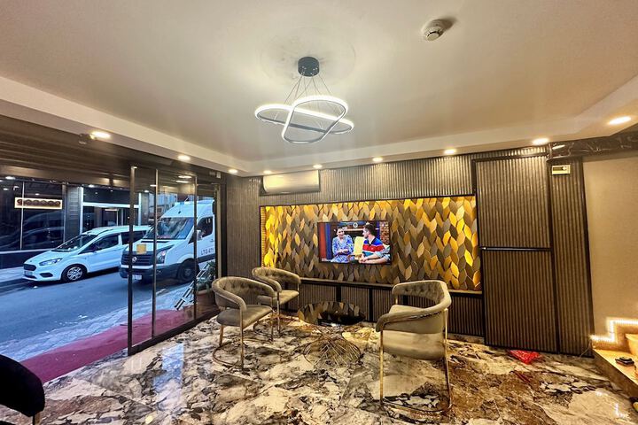 Room 43 of 56