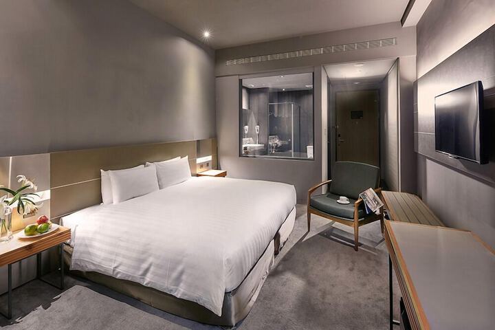 Room 12 of 54