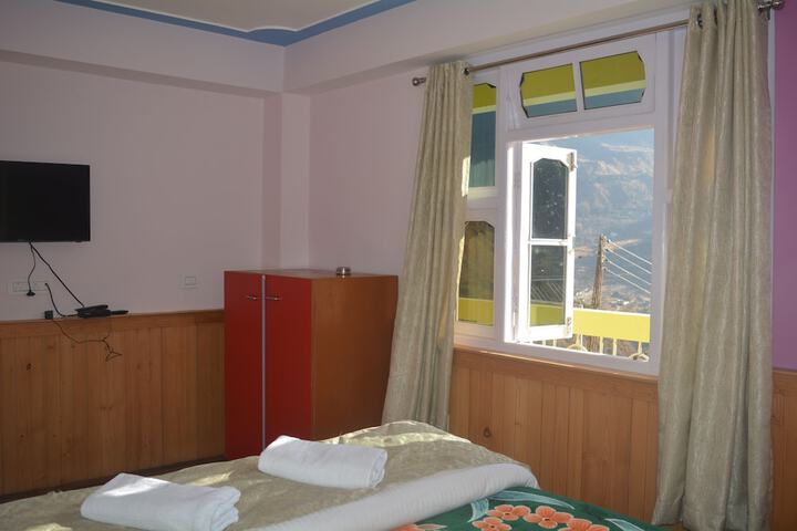 Room 14 of 45