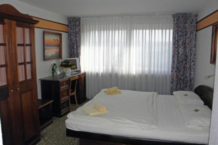 Inside Room Photo