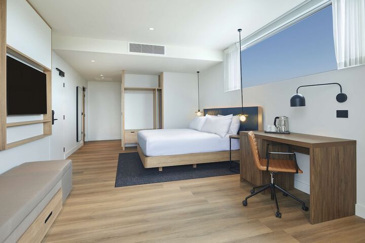 Room 8 of 58