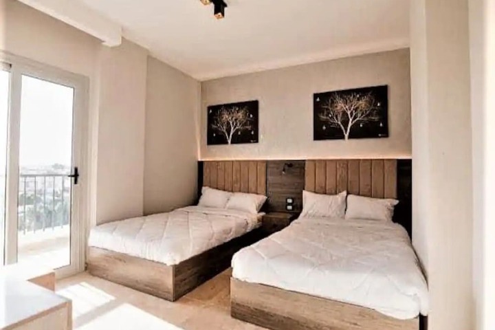 Room 3 of 11