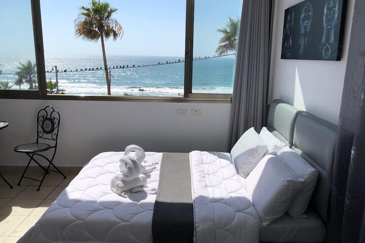 Room 98 of 140
