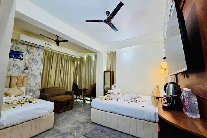 Room 16 of 25