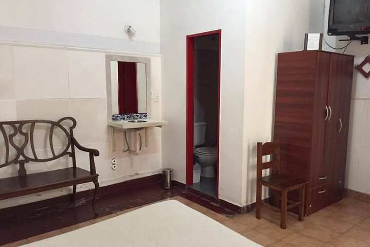 Room 19 of 29