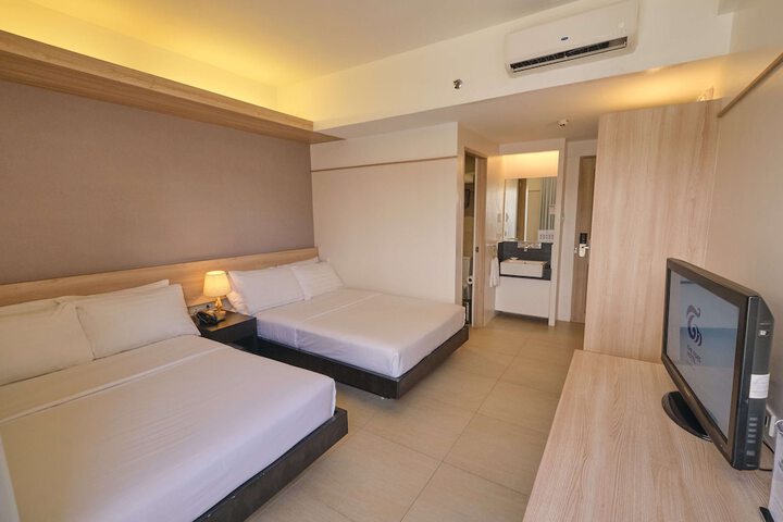 Room 6 of 56